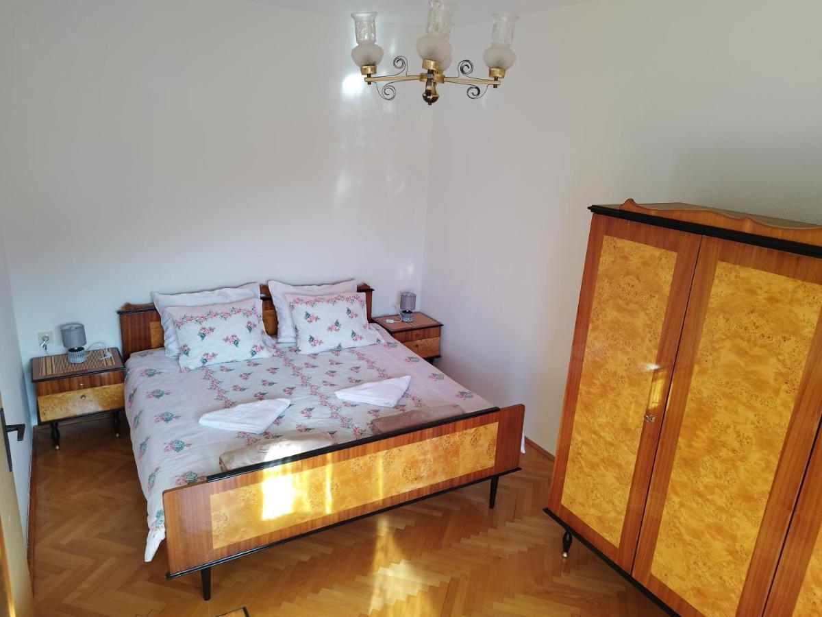 Milka Apartment Kotor Buitenkant foto